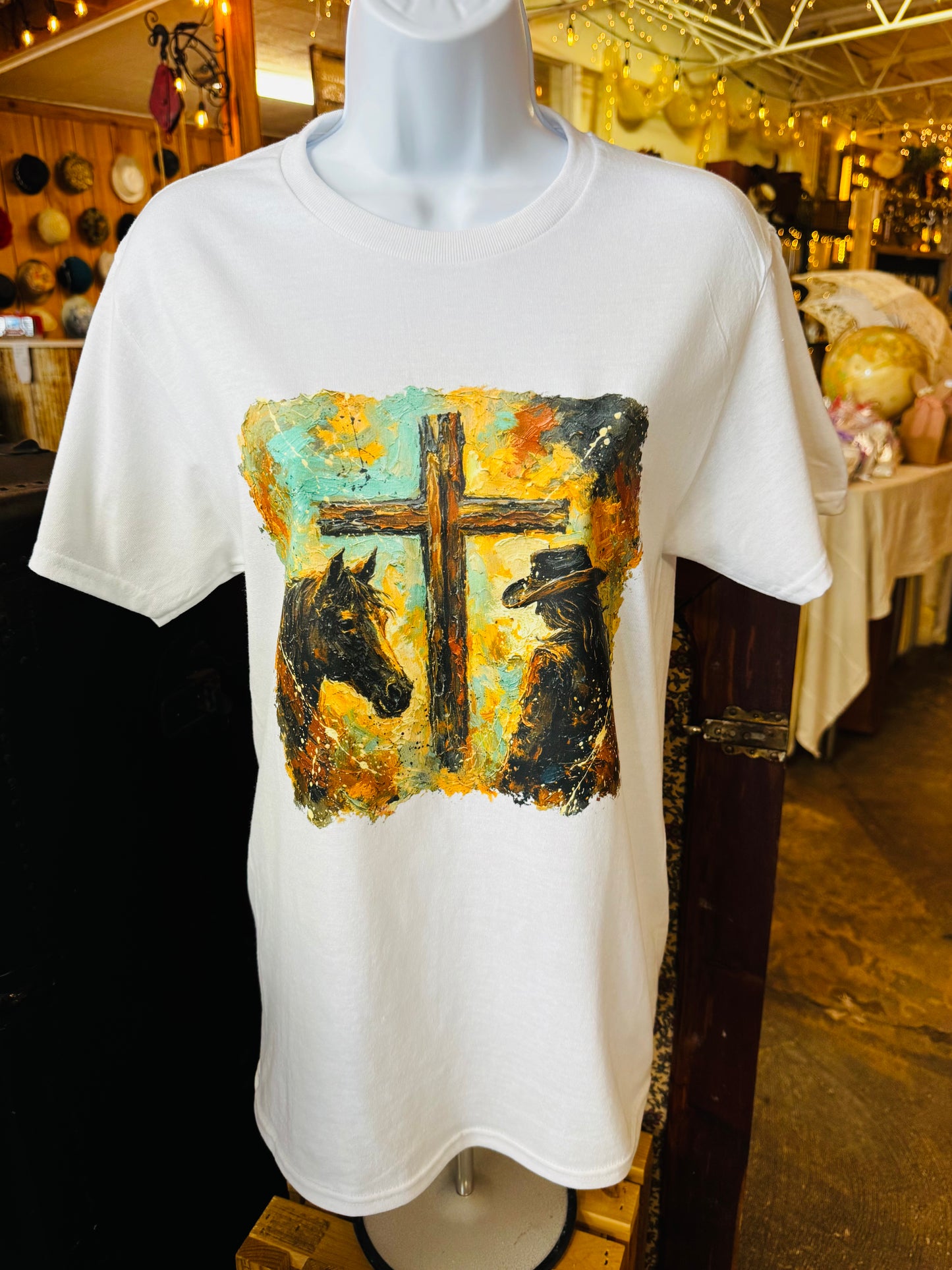 CROSS COWGIRL GRAPHIC TEE