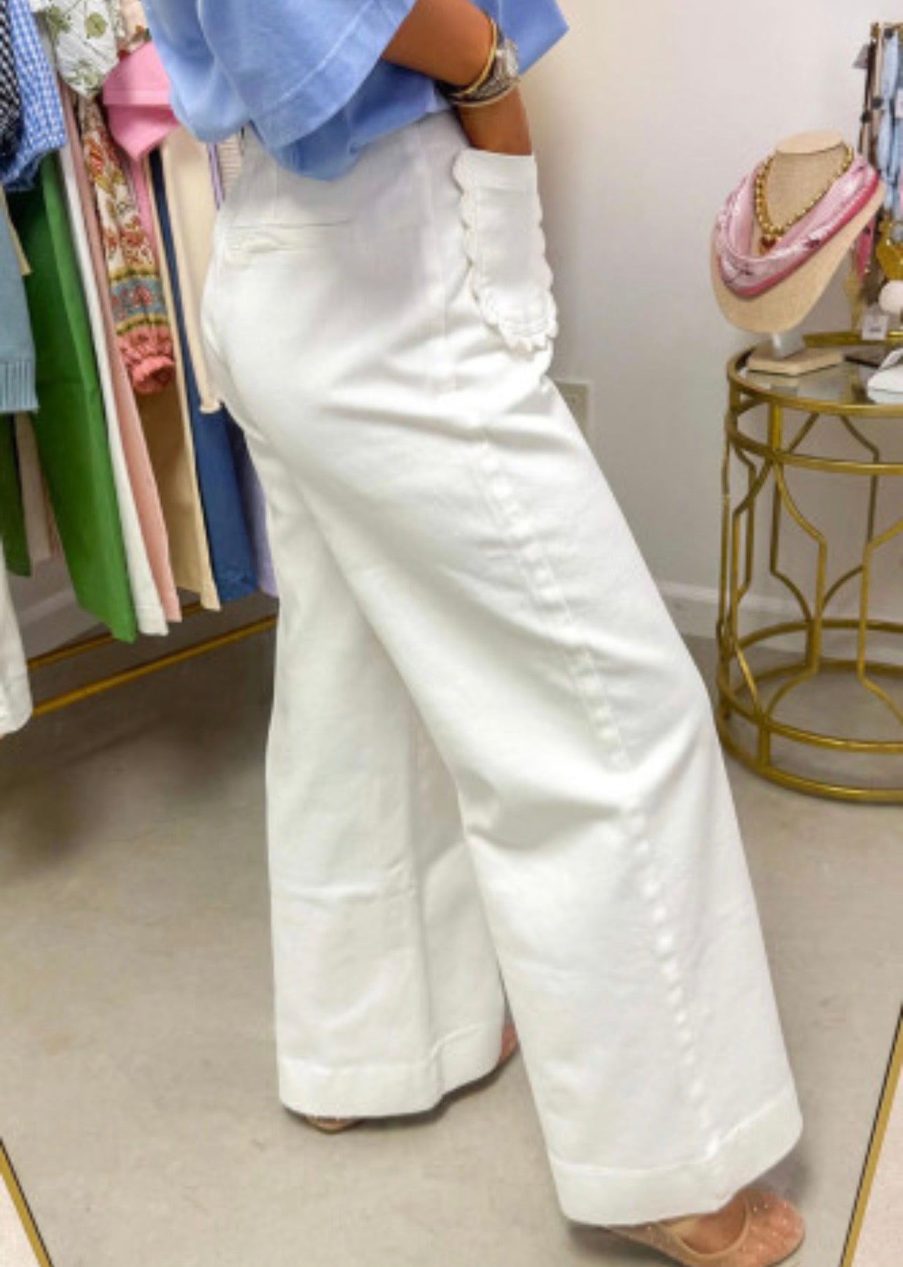SCALLOPED WHITE JEANS