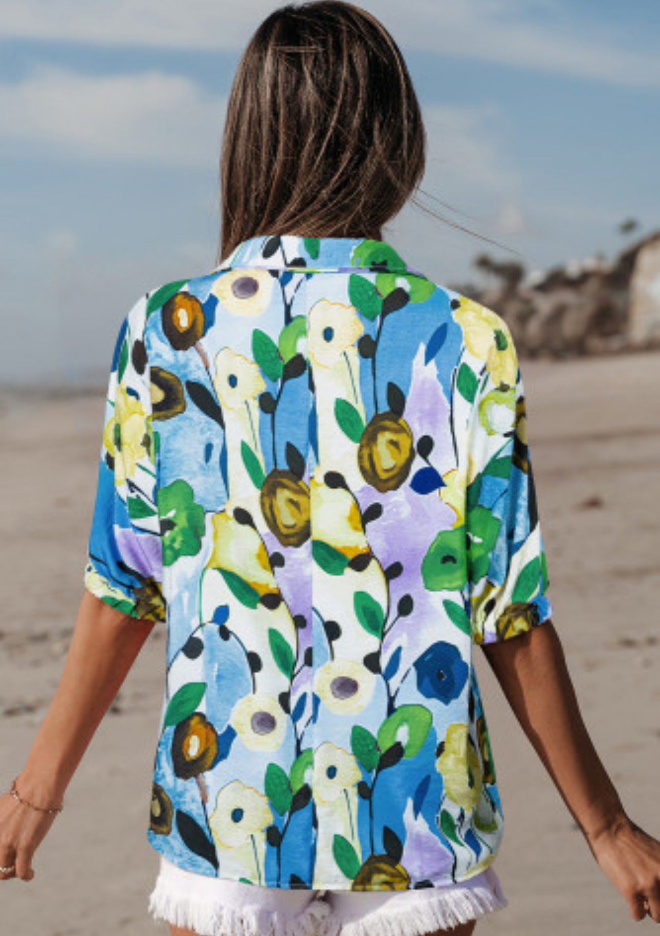 LOVELY THOUGHTS FLORAL BLOUSE