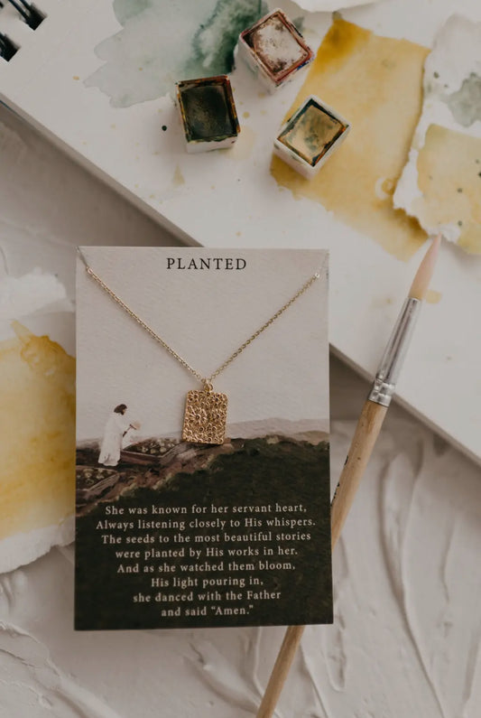 PLANTED NECKLACE
