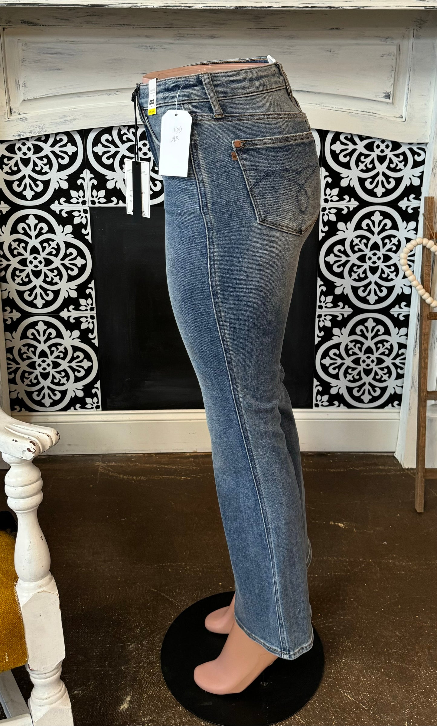 JUDY BLUE SHORT BOOTCUT JEANS