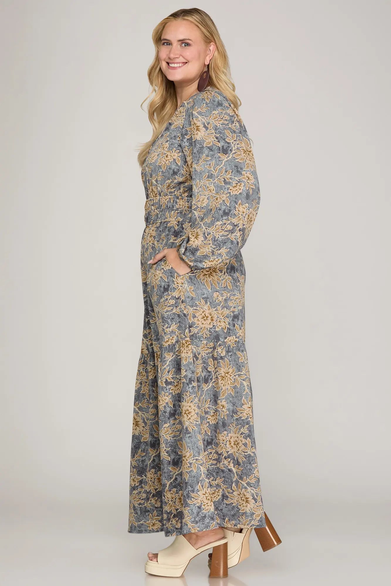 CURVY PENELOPE FLORAL DRESS