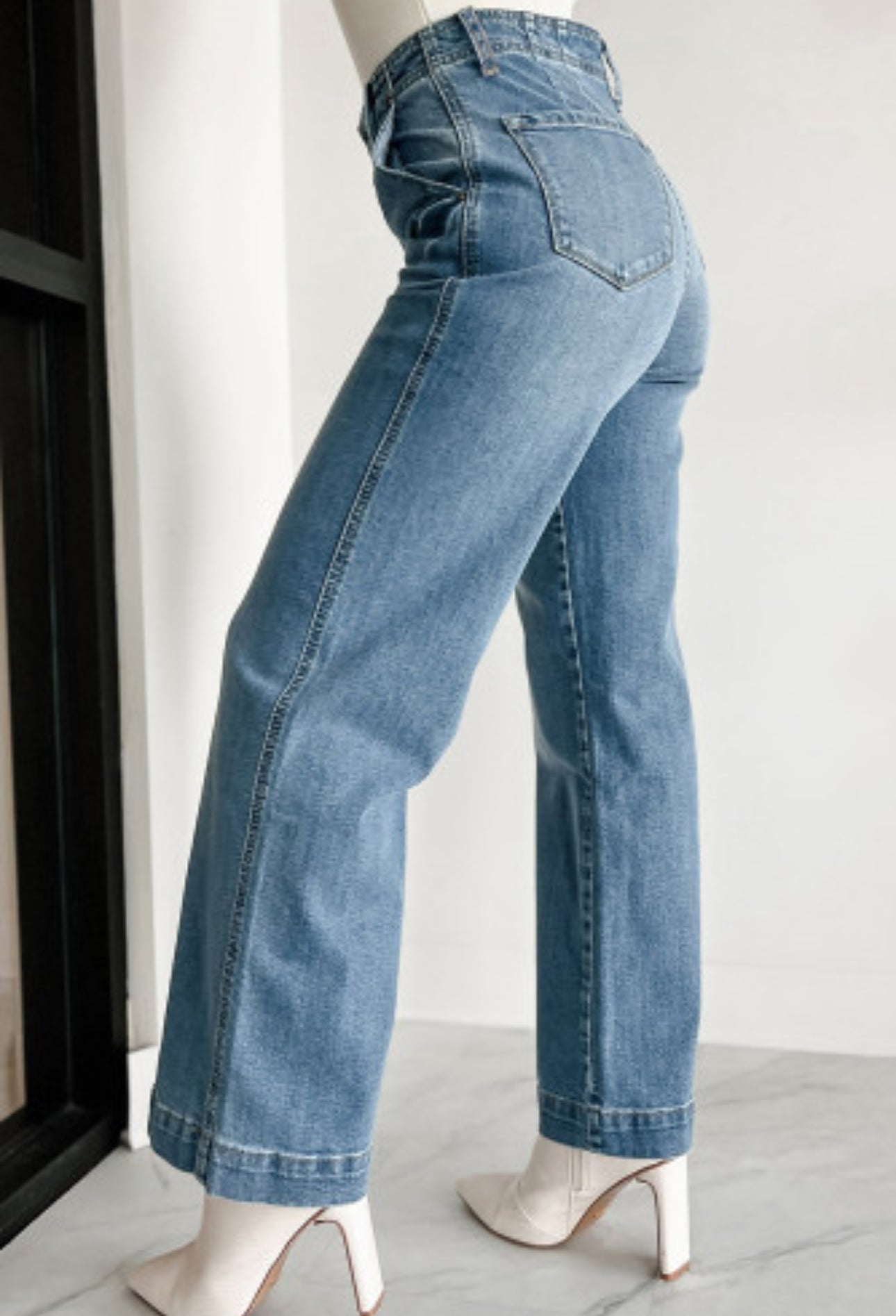 LITTLE OF MY TIME JEANS
