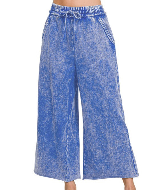 STEP ASIDE CROPPED PANTS