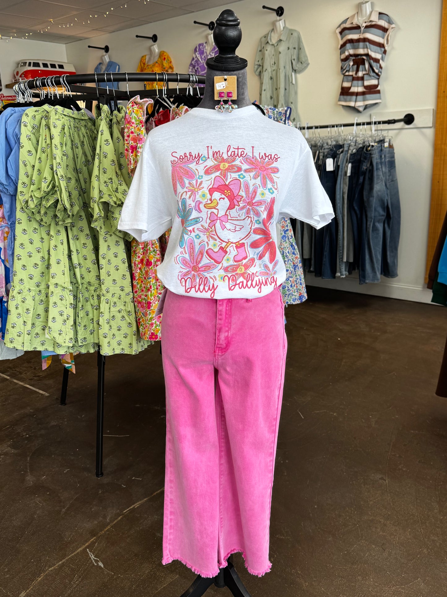 DILLY DALLYING DUCK TEE